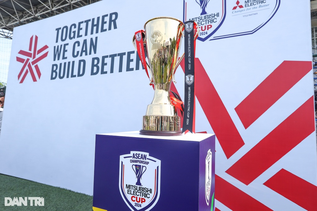 Dương Hồng Sơn, Thạch Bảo Khanh chia sẻ về kỷ niệm vô địch AFF Cup 2008 - 2