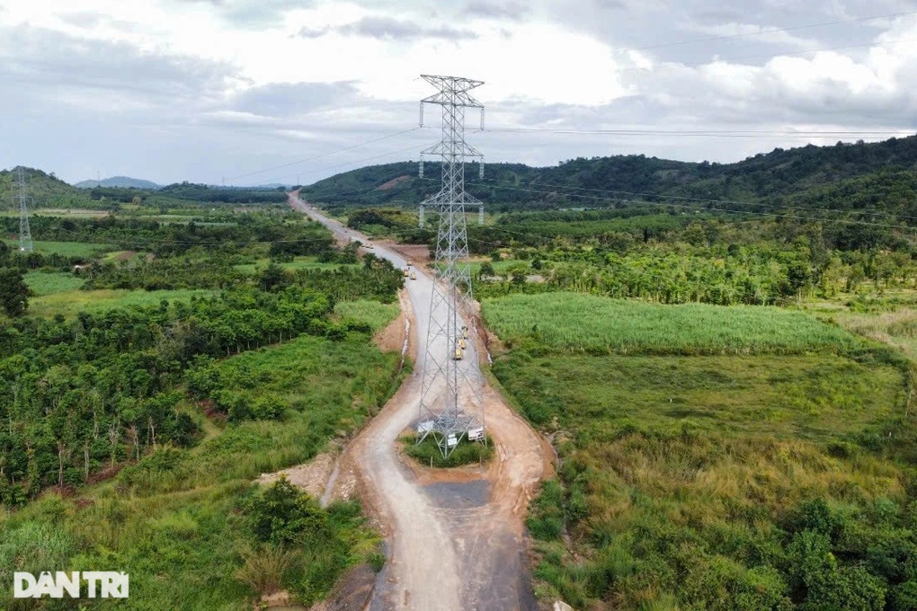 Bộ GTVT đề nghị Đắk Lắk quyết liệt gỡ vướng dự án đường 1.800 tỷ đồng - 2 Bộ GTVT đề nghị Đắk Lắk quyết liệt gỡ vướng dự án đường 1.800 tỷ đồng - 2