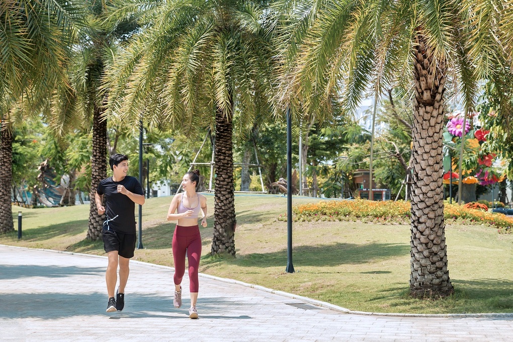 Lạc vào thảo nguyên xanh giữa đại đô thị Vinhomes Grand Park - 1 Lạc vào thảo nguyên xanh giữa đại đô thị Vinhomes Grand Park - 1