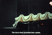 Bên trong nhà máy sản xuất tới 18 tấn mỳ gạo tươi mỗi ngày