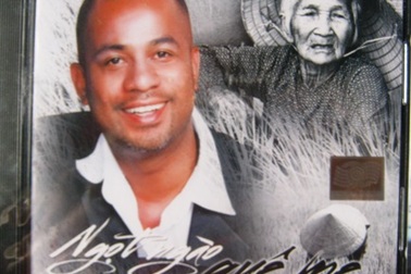 Ca sĩ Randy trải lòng về những người mẹ