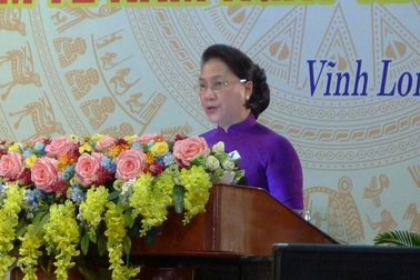 Chủ tịch Quốc hội: Không để gia đình người có công có mức sống thấp hơn cộng đồng dân cư