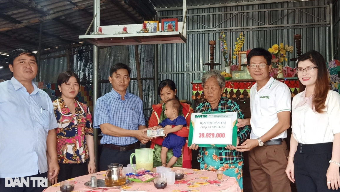Bạn đọc Dân trí tiếp tục giúp hai con thơ mất cha vì Covid-19 sửa chữa nhà - 1 Bạn đọc Dân trí tiếp tục giúp hai con thơ mất cha vì Covid-19 sửa chữa nhà - 1