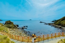 Khách sạn "cháy" phòng, điểm du lịch lo quá tải dịp nghỉ lễ 2/9