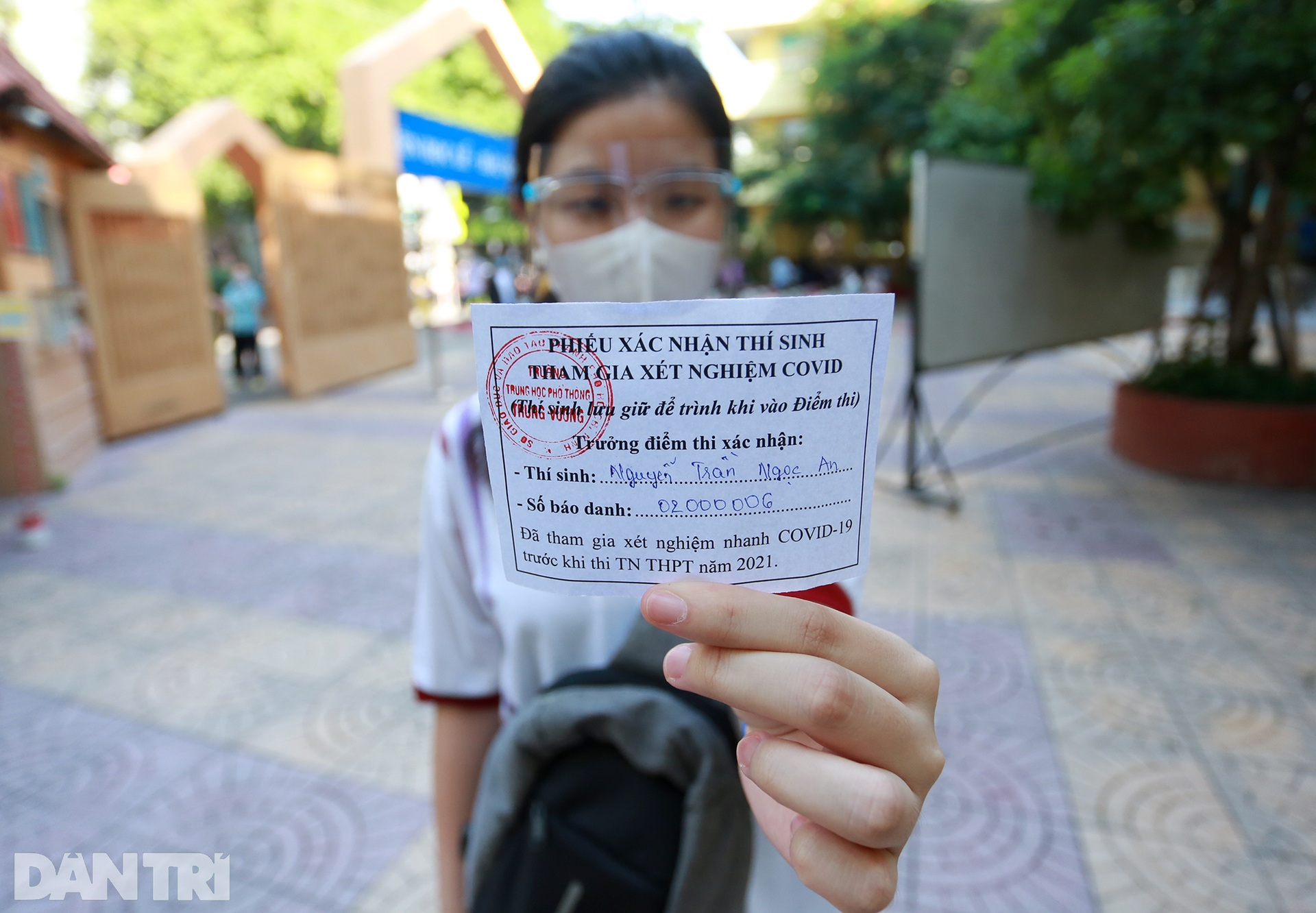 Xét nghiệm Covid-19 cho 110.000 sĩ tử TPHCM trước kỳ thi tốt nghiệp THPT - 11 Xét nghiệm Covid-19 cho 110.000 sĩ tử TPHCM trước kỳ thi tốt nghiệp THPT - 11