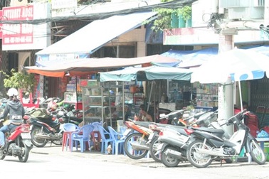Hàng quán 3 lần lấn chiếm vỉa hè sẽ bị đình chỉ kinh doanh