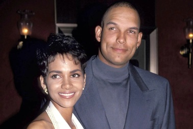 Chồng cũ của "miêu nữ" Halle Berry ly dị vì cô không muốn nấu ăn