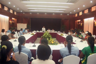 Khởi tranh giải bóng chuyền bãi biển cup Sun Spa Resort