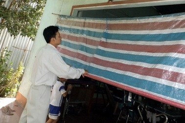 Nhà vườn khóc ròng… vì khói bụi lò than