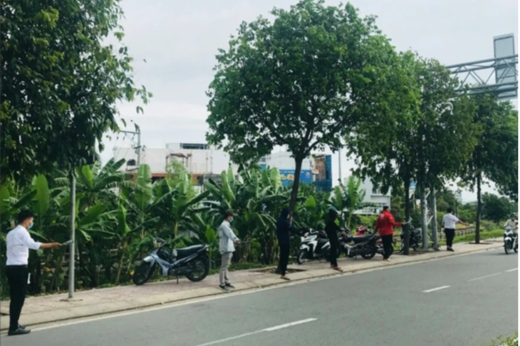 Cô, dì, chú, bác không học hành vẫn làm... bất động sản ngon lành - 3 Cô, dì, chú, bác không học hành vẫn làm... bất động sản ngon lành - 3