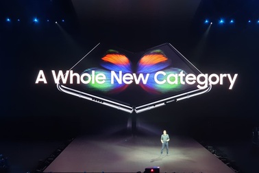 Điện thoại gập được Galaxy Fold và “bom tấn” Galaxy S10 trình làng