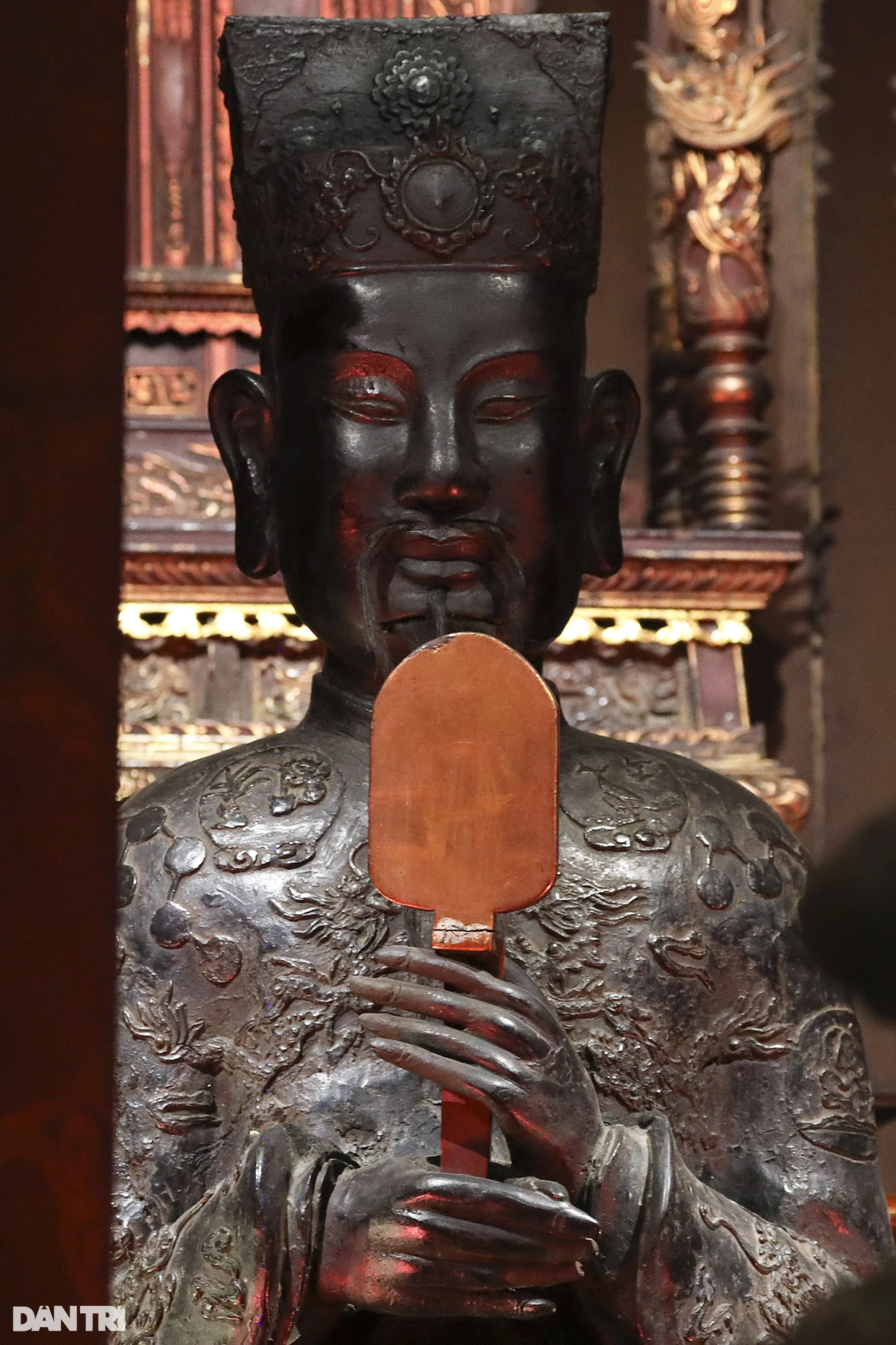 Chiêm ngưỡng tượng đồng độc bản vua An Dương Vương - 7 Chiêm ngưỡng tượng đồng độc bản vua An Dương Vương - 7