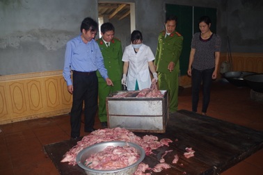 Bắt giữ hơn 500 kg mỡ lợn không đảm bảo an toàn thực phẩm