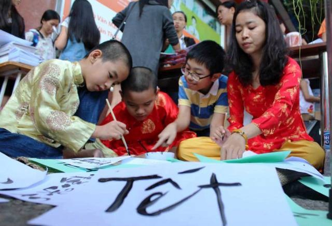 Mồm trề, xấu như ma... đủ kiểu body shaming trẻ dịp Tết - 1