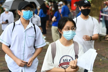 Thí sinh thi lớp 10 chuyên Văn phải giải mã nghĩa "cứ sai đi" và "phép thử"
