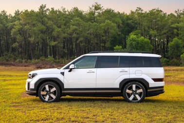 Lý do dòng xe SUV quay lại thiết kế vuông vức như bao diêm