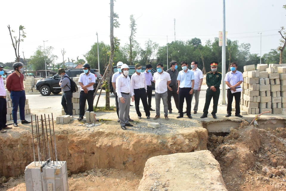Không vì phòng dịch mà chậm tiến độ “cuộc di dân lịch sử” - 7 Không vì phòng dịch mà chậm tiến độ “cuộc di dân lịch sử” - 7