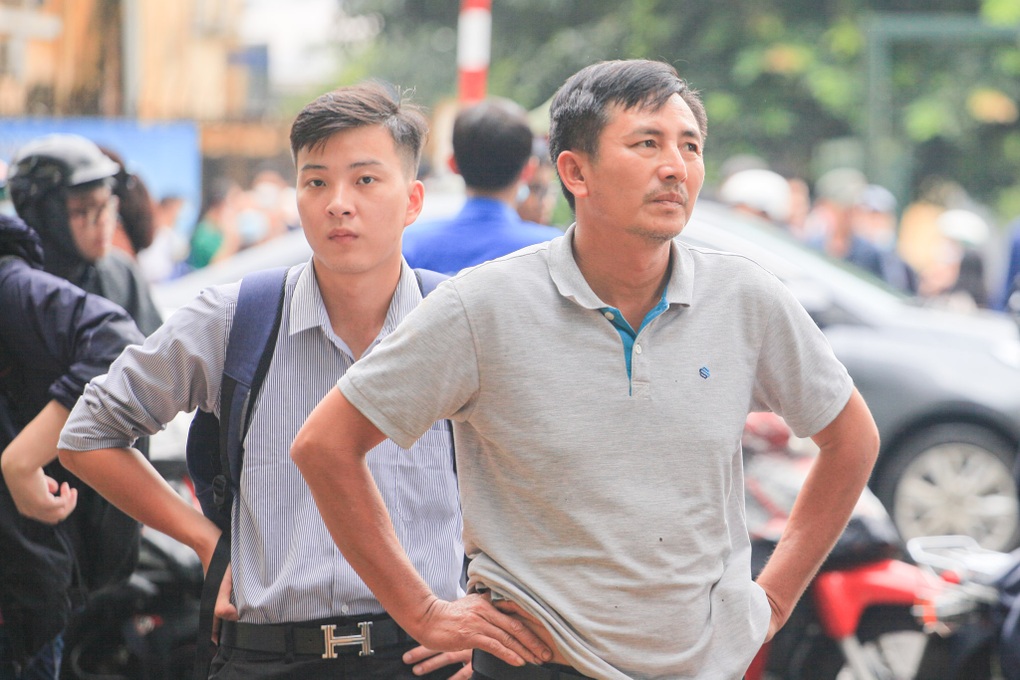 Chiều nay, hơn 7.000 thí sinh tập trung đăng ký dự kỳ thi đánh giá tư duy - 6 Chiều nay, hơn 7.000 thí sinh tập trung đăng ký dự kỳ thi đánh giá tư duy - 6