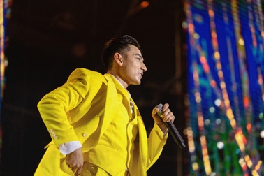 Isaac, Bích Phương, Đen Vâu chinh phục khán giả Hà thành