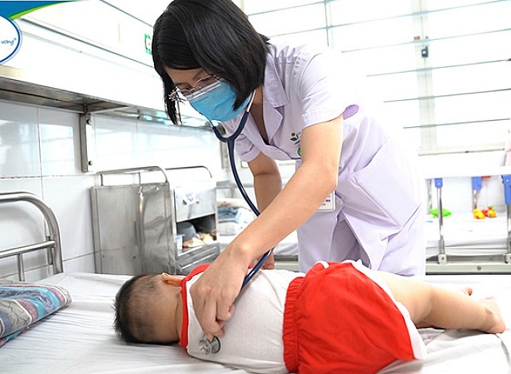 Cảnh báo 6 dấu hiệu bệnh tay chân miệng trở nặng, dẫn tới nguy kịch - 1 Cảnh báo 6 dấu hiệu bệnh tay chân miệng trở nặng, dẫn tới nguy kịch - 1