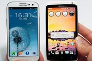 Galaxy S III lên "bàn cân" cùng các "anh tài"