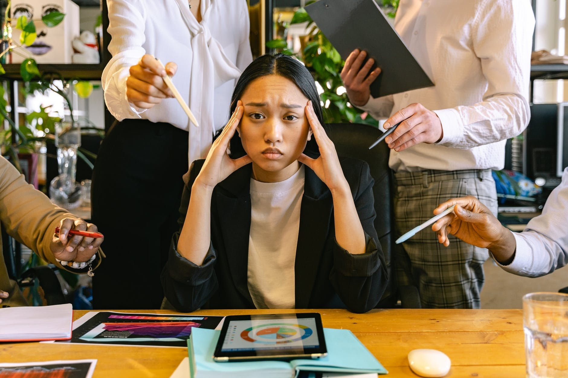 Family Business Nightmare: Why Does It Take 10 Minutes to Go to the Toilet? - 4 Ác mộng công ty gia đình: Sao đi vệ sinh mà tới 10 phút? - 4