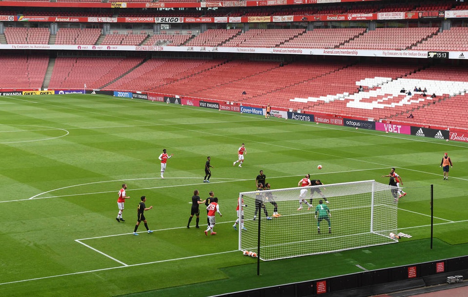 Arsenal thua 2-3 trước đội bóng đang thi đấu ở hạng Nhất - 2 Arsenal thua 2-3 trước đội bóng đang thi đấu ở hạng Nhất - 2