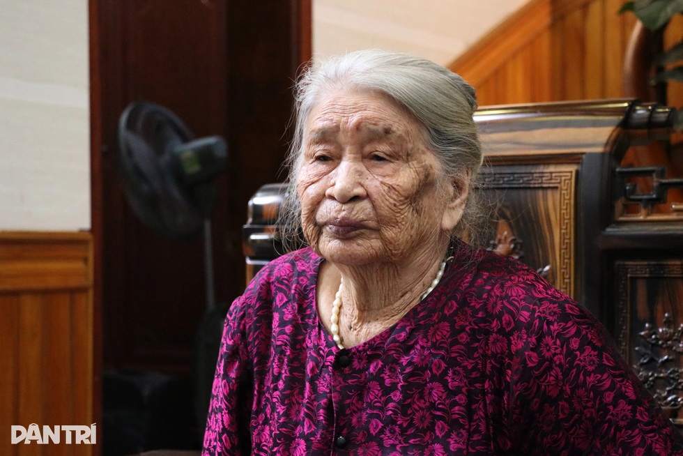 50 năm mẹ Cháu vẫn chờ 2 con trai trở về - 1 50 năm mẹ Cháu vẫn chờ 2 con trai trở về - 1