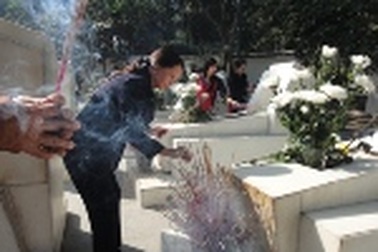 Đầu năm mới dòng người đổ về khu di tích Ngã ba Đồng Lộc