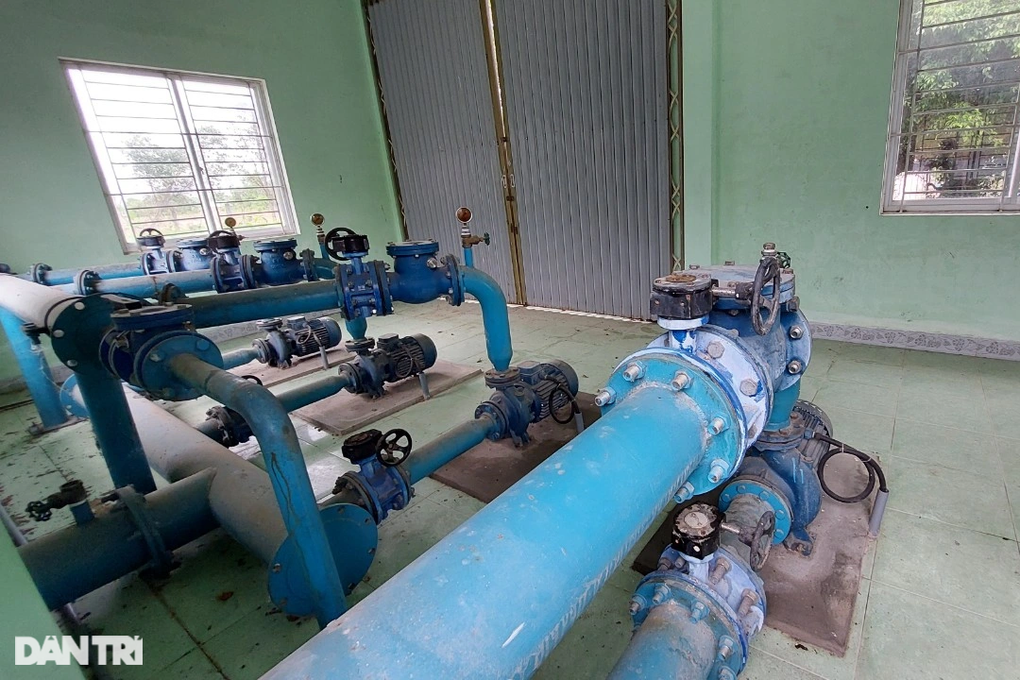 Nhà máy nước tiền tỷ, xây xong bỏ hoang phí gần 10 năm - 3 Nhà máy nước tiền tỷ, xây xong bỏ hoang phí gần 10 năm - 3