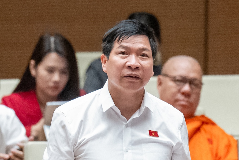Tạm đình chỉ nhiệm vụ đại biểu Quốc hội của ông Trần Văn Thức - 1 Tạm đình chỉ nhiệm vụ đại biểu Quốc hội của ông Trần Văn Thức - 1