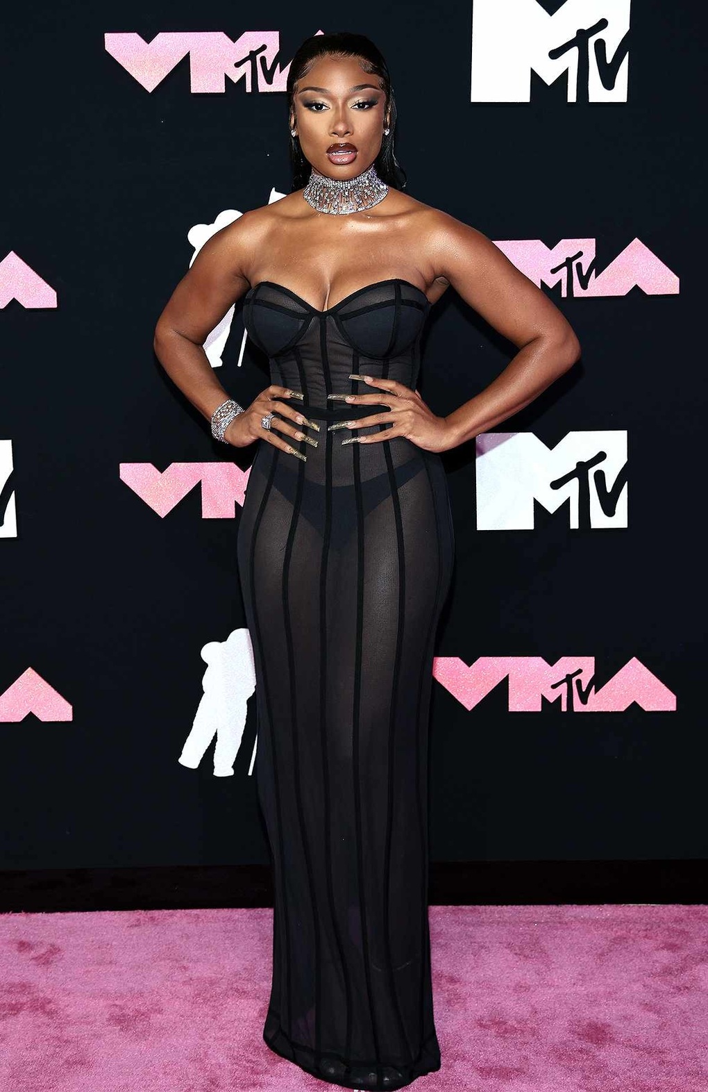 Những ngôi sao ăn vận táo bạo nhất lễ trao giải MTV Video Music Awards - 5 Những ngôi sao ăn vận táo bạo nhất lễ trao giải MTV Video Music Awards - 5