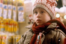 Có phải cậu bé trong "Home Alone" bị gia đình cố tình cho… "ở nhà một mình"?