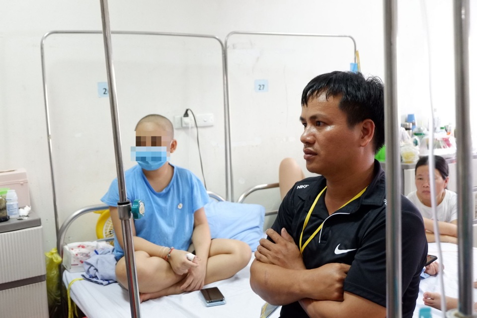 Ông bố trẻ trải lòng về 7 năm ròng cùng con chiến đấu với ung thư - 4