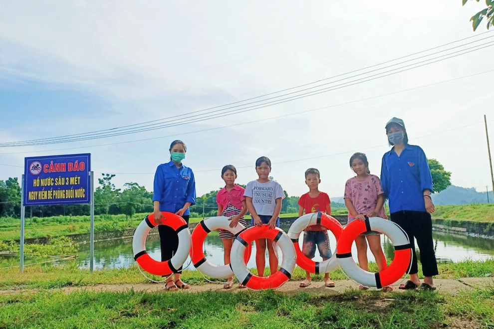 Phòng tránh đuối nước ở trẻ em: Nhìn từ trách nhiệm người lớn - 3 Phòng tránh đuối nước ở trẻ em: Nhìn từ trách nhiệm người lớn - 3