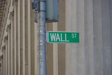 Nâng khả năng kinh tế Mỹ suy thoái lần 2 lên 40%