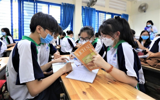 Bộ Giáo dục và Đào tạo vừa ban hành Thông tư điều chỉnh một số nội dung trong Chương trình giáo dục phổ thông 2018.
