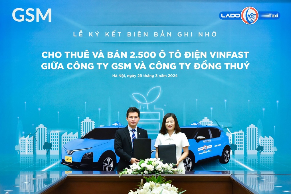 Lado Taxi ký thỏa thuận mua và cho thuê 2.500 ô tô điện VinFast từ GSM - 1 Lado Taxi ký thỏa thuận mua và cho thuê 2.500 ô tô điện VinFast từ GSM - 1