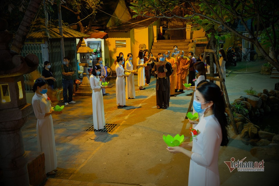 Lễ Vu Lan đặc biệt tại chùa Phúc Khánh - 2 Lễ Vu Lan đặc biệt tại chùa Phúc Khánh - 2