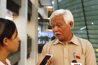 Một Sở 44 lãnh đạo, 2 nhân viên, “có mua quan bán chức không”?