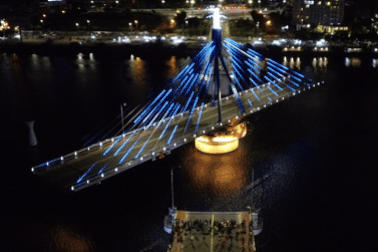 Ngắm trọn cảnh cầu Sông Hàn Đà Nẵng quay trong đêm