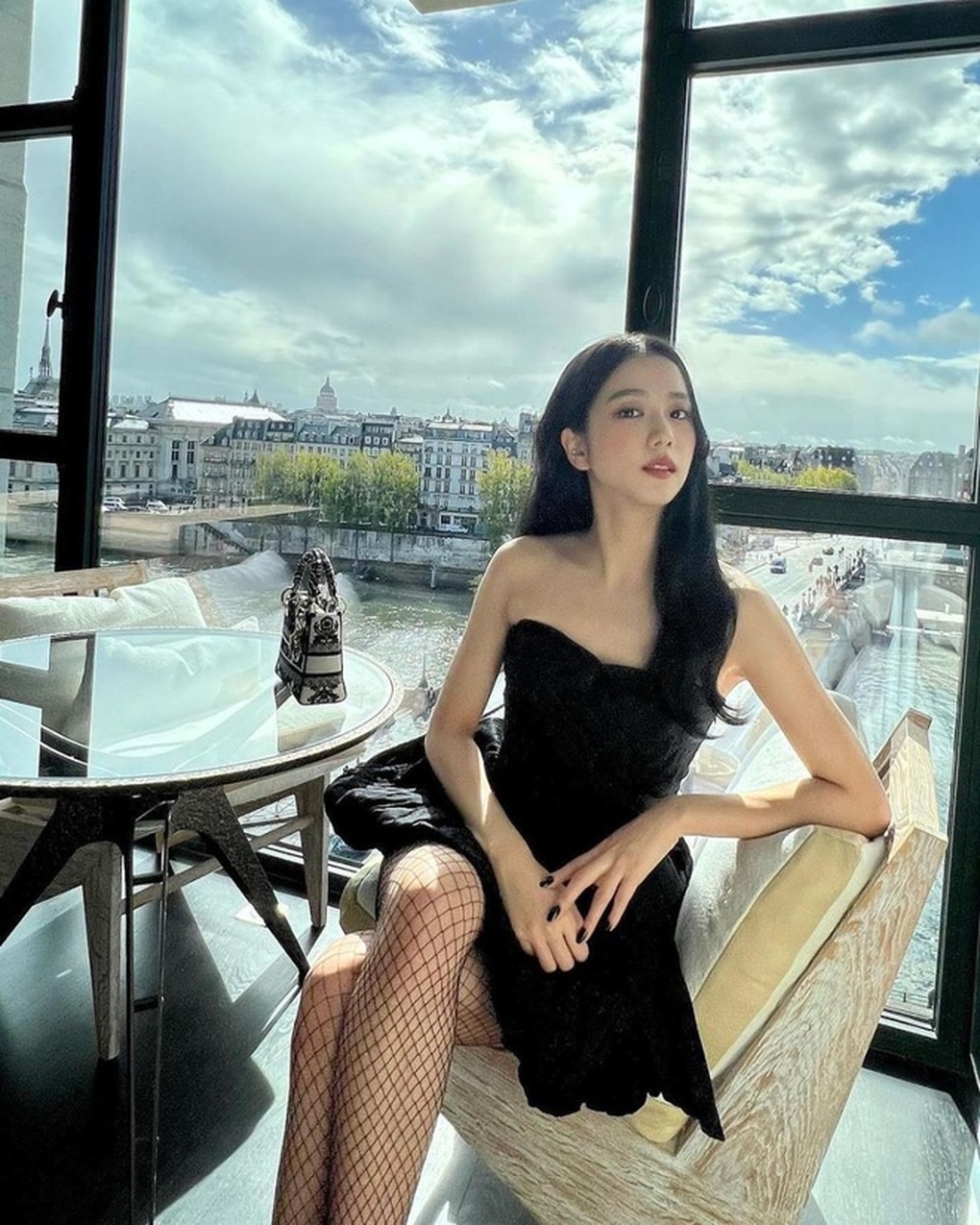Nghi vấn tay trong phát tán ảnh riêng tư của Jennie (Blackpink) - 2 Nghi vấn tay trong phát tán ảnh riêng tư của Jennie (Blackpink) - 2