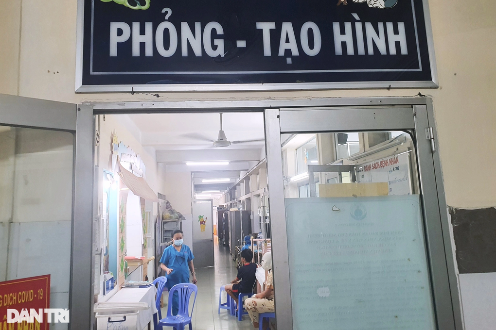 Mẹ và con gái 7 tuổi tử vong thương tâm sau khi nhà cháy lúc rạng sáng - 2 Mẹ và con gái 7 tuổi tử vong thương tâm sau khi nhà cháy lúc rạng sáng - 2