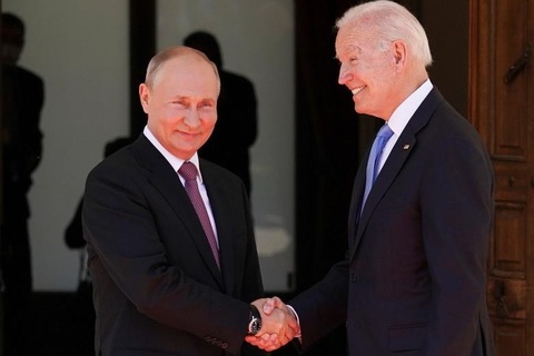 Bất ngờ món quà ông Biden tặng ông Putin trong cuộc đối mặt ở Geneva