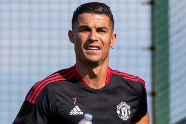 C.Ronaldo tuyên bố trở về Man Utd không phải để "dưỡng già"