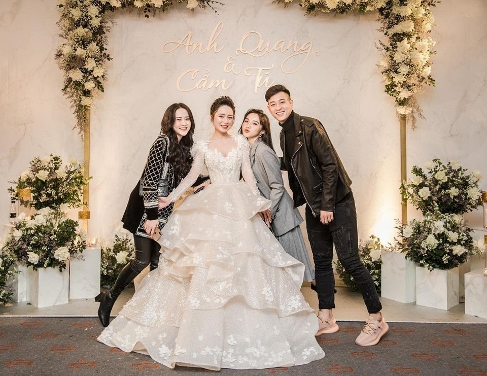 Vlogger xinh xắn mất 1 năm chuẩn bị cho đám cưới như cổ tích - 7 Vlogger xinh xắn mất 1 năm chuẩn bị cho đám cưới như cổ tích - 7