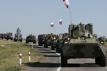 Xe quân sự Nga đổ về Kherson, quyết chặn đà phản công của Ukraine