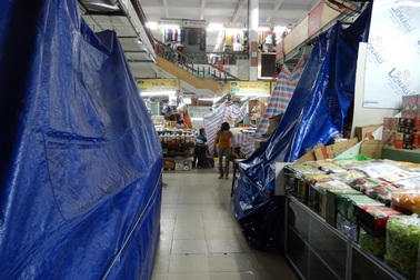 Vắng khách du lịch, nhiều tiểu thương đóng sạp nghỉ bán vì ế ẩm