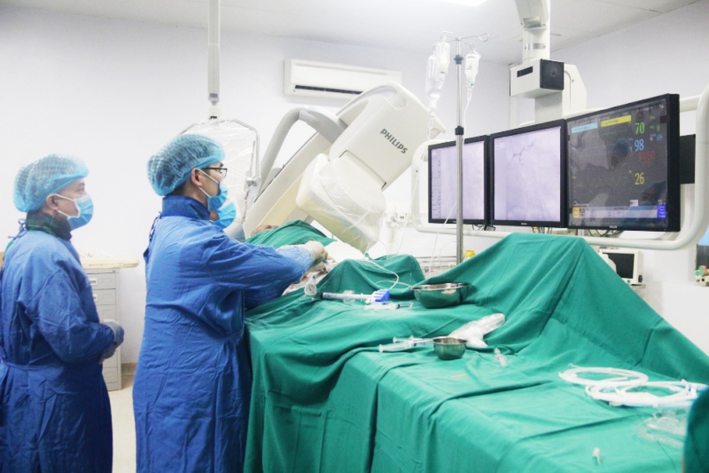 Tức ngực, khó thở: Coi chừng bệnh lý nguy hiểm tính mạng - 1 Tức ngực, khó thở: Coi chừng bệnh lý nguy hiểm tính mạng - 1