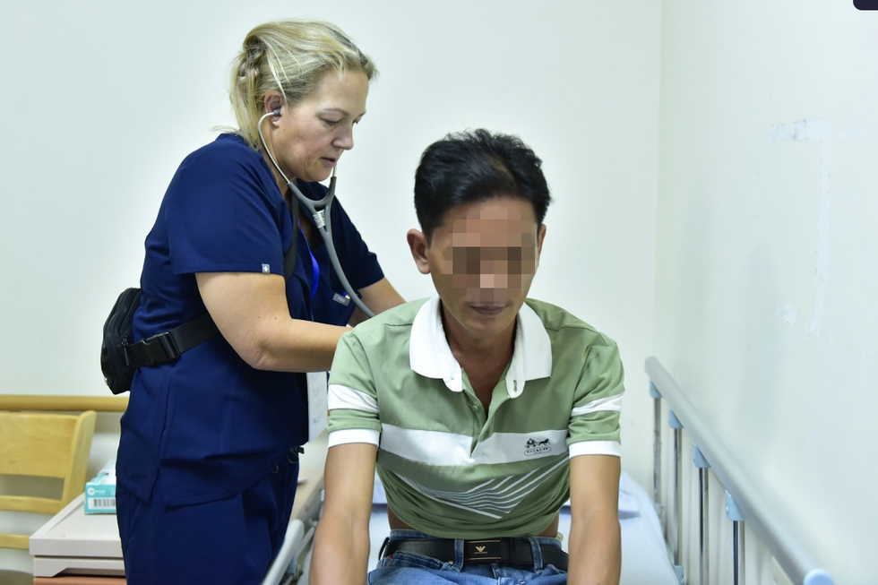 Bi kịch vì lệ thuộc vào thuốc giảm đau - 4 Bi kịch vì lệ thuộc vào thuốc giảm đau - 4